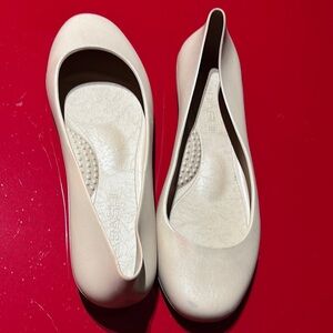 Okabashi Tan Flats Classic Comfort